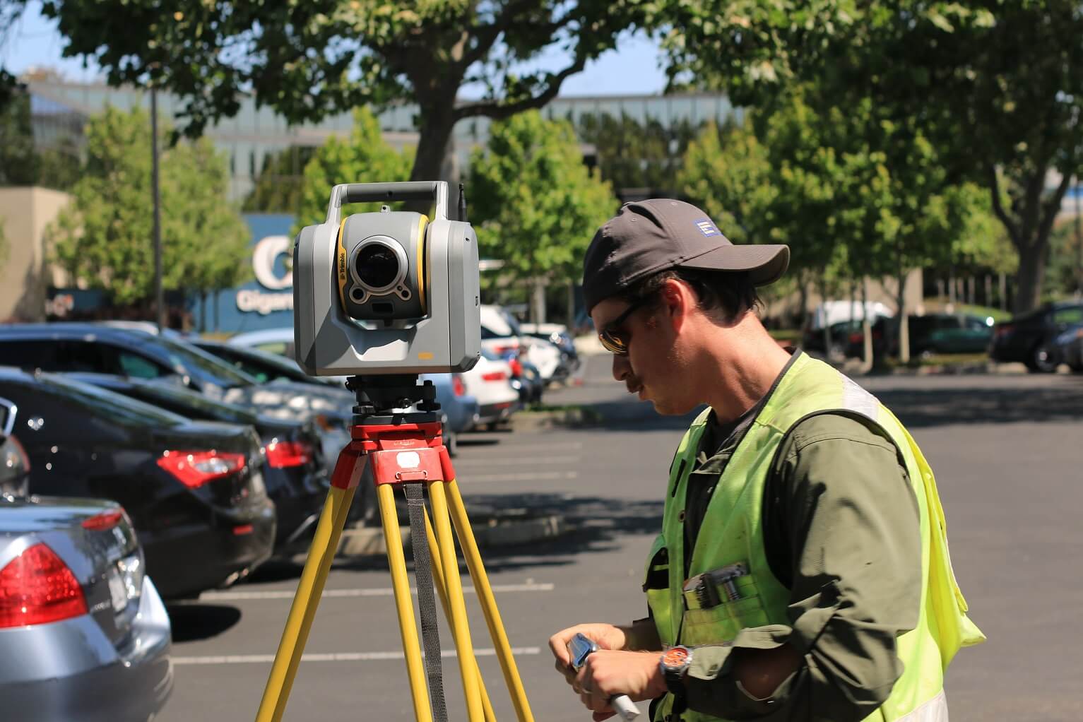 How to Become a Professional Land Surveyor in Australia